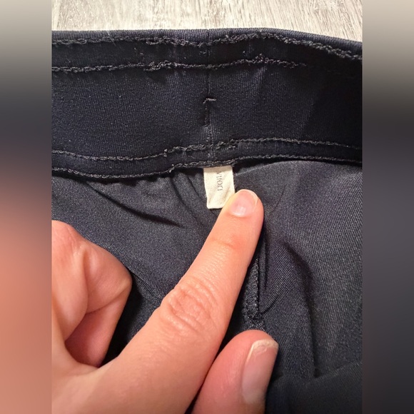 Vuori Stockton Short Lined Men’s Medium Black and Gray - Picture 3 of 8